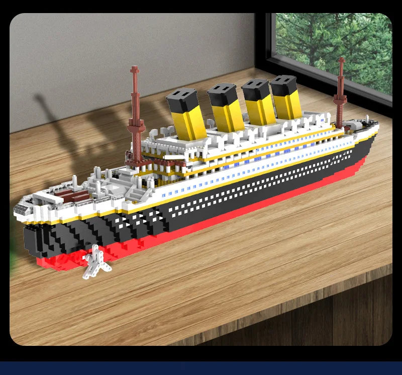 Titanic Giant Ship Boat Building Blocks Luxury Iceberg Cruise Wreck Set Micro City DIY Model Bricks Toys For Children Adult Gift